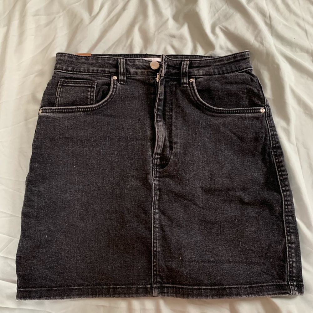 ZARA Black Denim Mini Skirt Size M